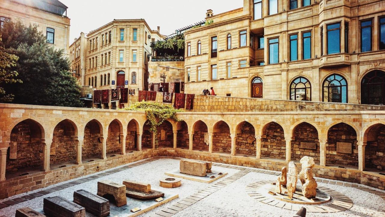 Pegas Hotel Bakoe Buitenkant foto